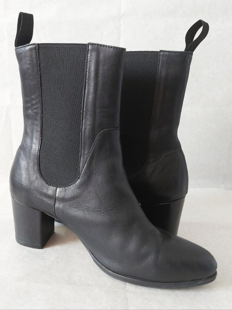Poppy Barley Black Leather Chelsea Boots Size 6 Mid-Block Heel Pullon Casual — image 7 of 8